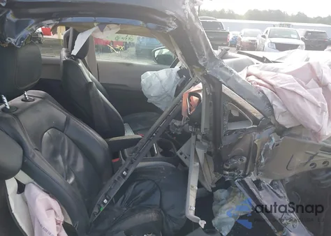 2017 Chrysler Pacifica Touring-L z USA, uszkodzony, nr VIN 2C4RC1BG4HR705495